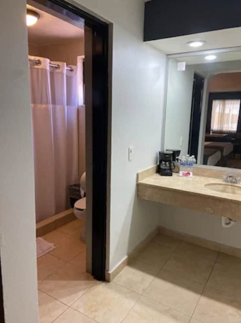 Imagen de la habitación del Hotel La Finca, Hermosillo. Foto 9