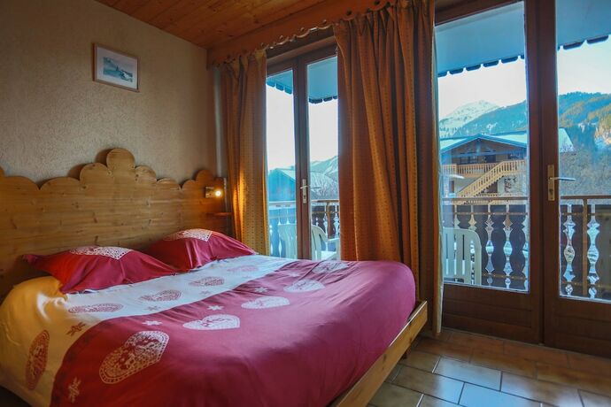 Imagen general del Hotel La Fleche D\'or. Foto 4