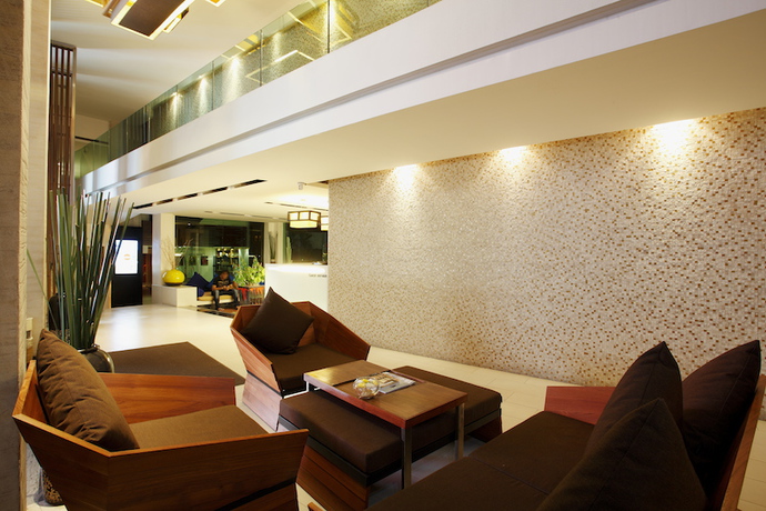 Imagen general del Hotel La Flora Resort Patong - Sha Extra Plus. Foto 4