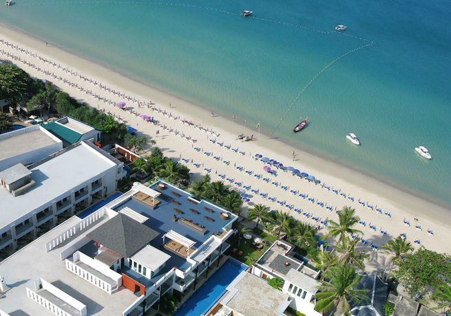 Imagen general del Hotel La Flora Resort Patong - Sha Extra Plus. Foto 7