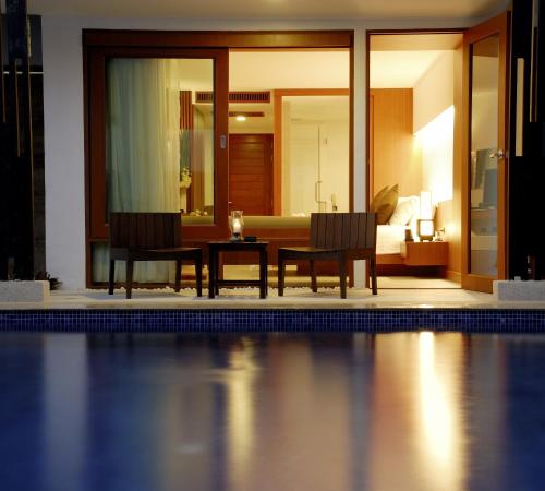 Imagen general del Hotel La Flora Resort Patong - Sha Extra Plus. Foto 11