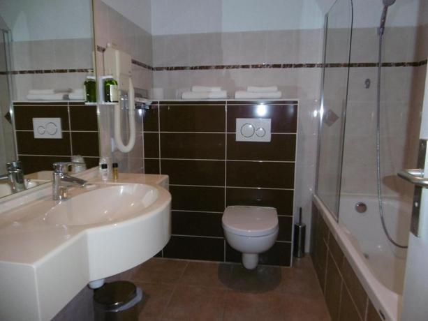 Imagen de la habitación del Hotel La Flore. Foto 3