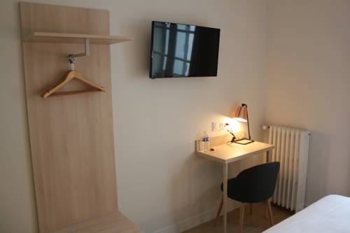 Imagen de la habitación del Hotel La Fontaine Caen Centre. Foto 14