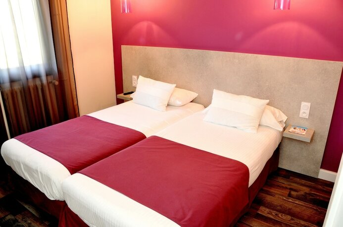 Imagen general del Hotel La Fontaine, Montchauvrot. Foto 12