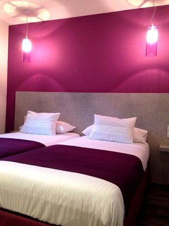 Imagen de la habitación del Hotel La Fontaine, Montchauvrot. Foto 15