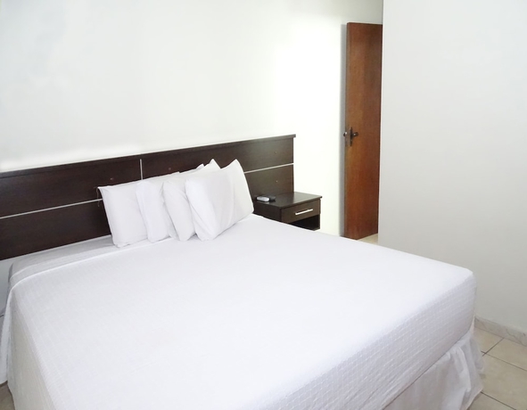 Imagen de la habitación del Hotel La Fontaine Residencial. Foto 3