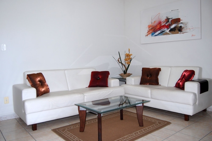 Imagen de la habitación del Hotel La Fontaine Residencial. Foto 4