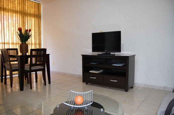 Imagen de la habitación del Hotel La Fontaine Residencial. Foto 11