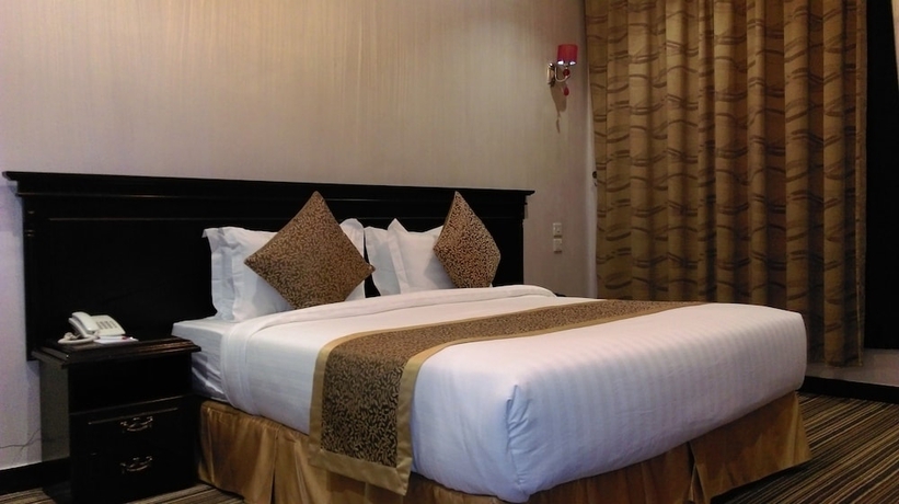 Imagen de la habitación del Hotel La Fontaine Sarat Abha Hotel. Foto 2