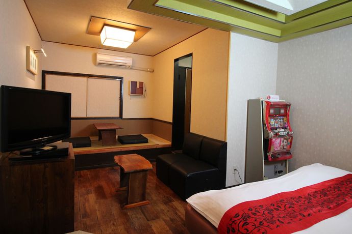 Imagen de la habitación del Hotel La Fontaine, Suwa. Foto 5
