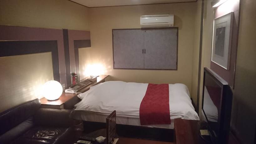 Imagen de la habitación del Hotel La Fontaine, Suwa. Foto 16