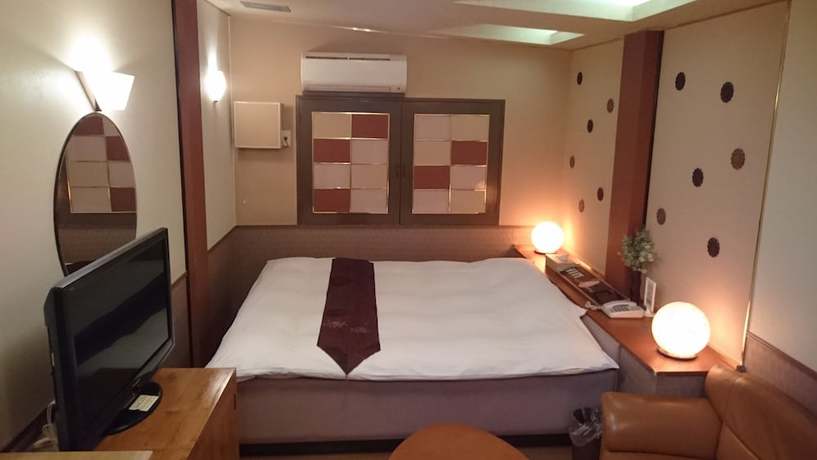 Imagen de la habitación del Hotel La Fontaine, Suwa. Foto 18