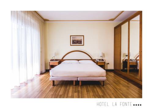 Imagen de la habitación del Hotel La Fonte. Foto 9