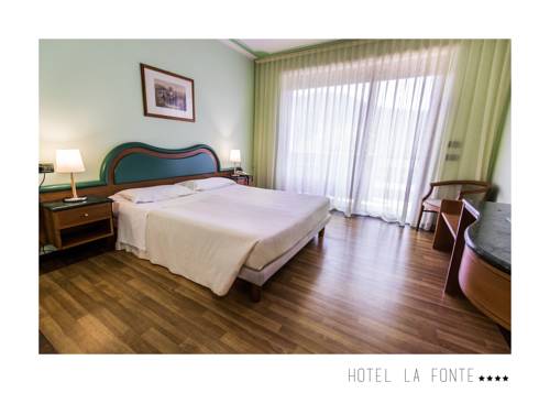 Imagen de la habitación del Hotel La Fonte. Foto 13