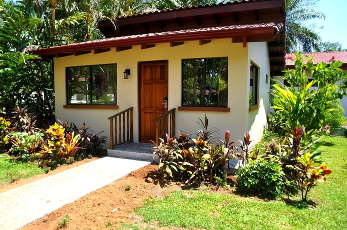 Imagen de la habitación del Hotel La Foresta Nature Resort. Foto 6