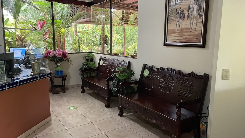 Imagen de los interiores del Hotel La Foresta Nature Resort. Foto 19