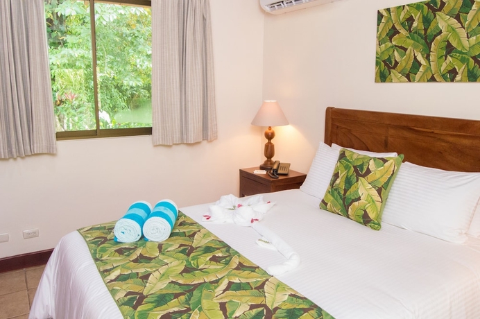 Imagen de la habitación del Hotel La Foresta Nature Resort. Foto 12