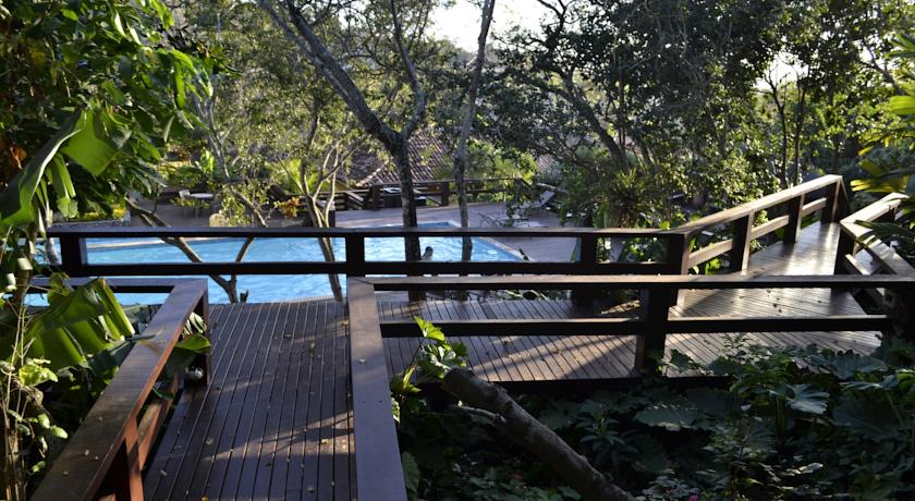 Imagen general del Hotel La Foret and Beach Club. Foto 8