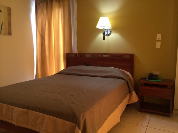 Imagen de la habitación del Hotel La Fortuna. Foto 11