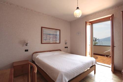 Imagen de la habitación del Hotel La Fraderiana. Foto 8