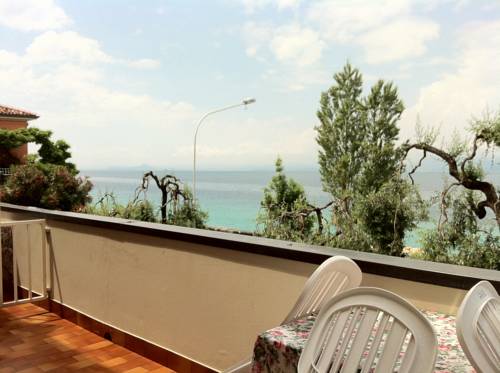 Imagen de la habitación del Hotel La Fraderiana. Foto 9