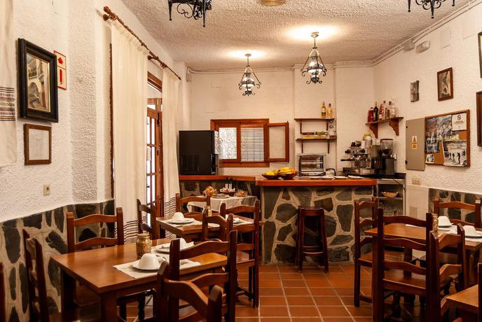 Imagen del bar/restaurante del Hotel La Fragua I. Foto 3