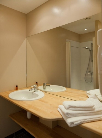 Imagen de la habitación del Hotel La Fra&icirc;chette. Foto 8