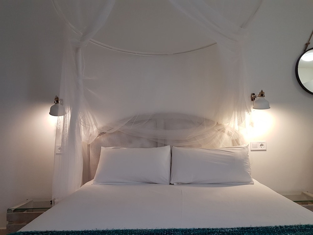 Imagen de la habitación del Hotel La Francesa Suites. Foto 19