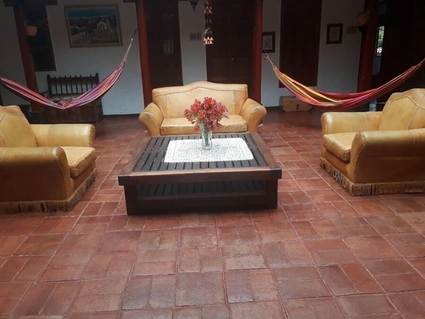 Imagen de los interiores del Hotel La Franchesca. Foto 14