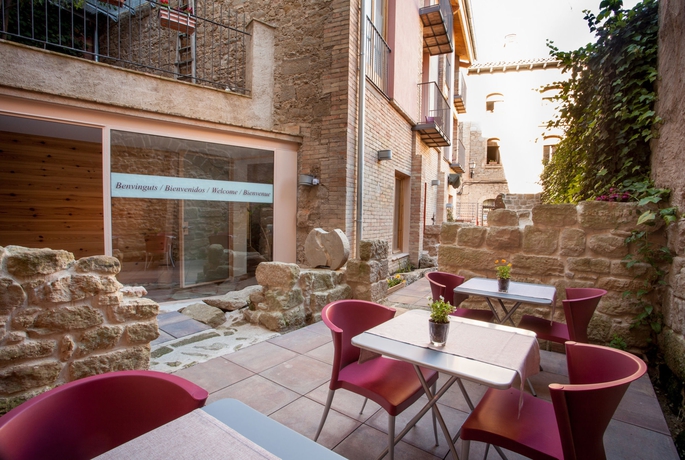 Imagen de los exteriores del Hotel La Freixera. Foto 10