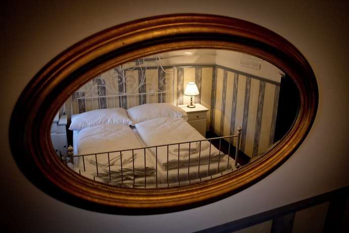 Imagen de la habitación del Hotel La Fresca. Foto 8