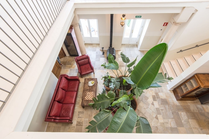 Imagen de los interiores del Hotel La Fuente De La Higuera. Foto 17