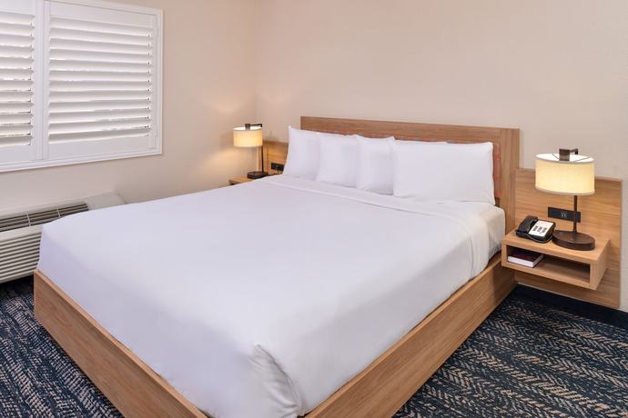Imagen de la habitación del Hotel La Fuente Inn and Suites. Foto 6