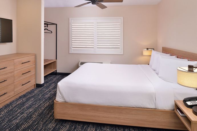 Imagen de la habitación del Hotel La Fuente Inn and Suites. Foto 10
