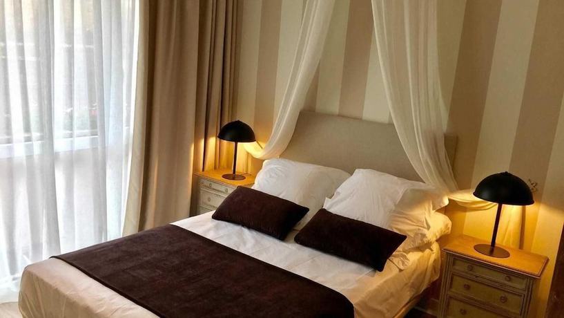 Imagen de la habitación del Hotel La Fuentona De Santillana. Foto 8