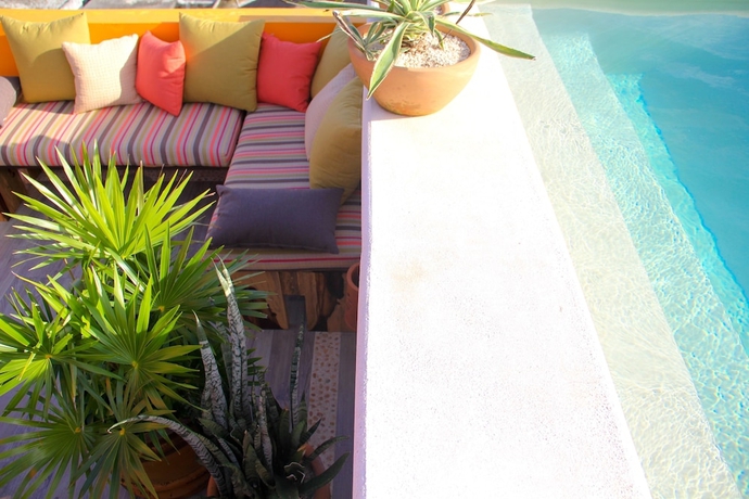 Imagen de la piscina del Hotel La Galeria By Bunik. Foto 18