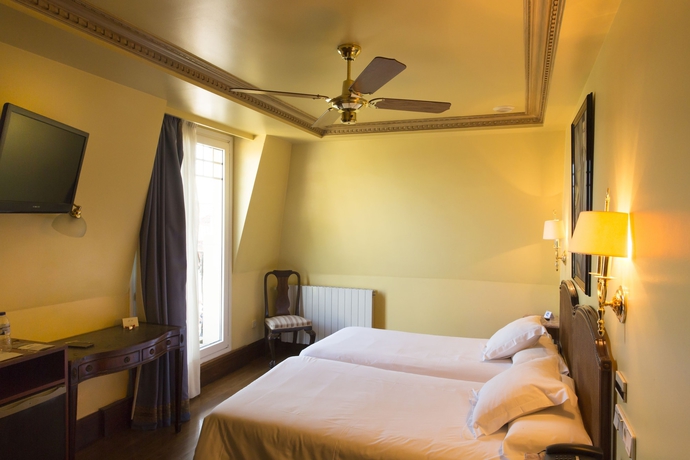 Imagen de la habitación del Hotel La Galería. Foto 6