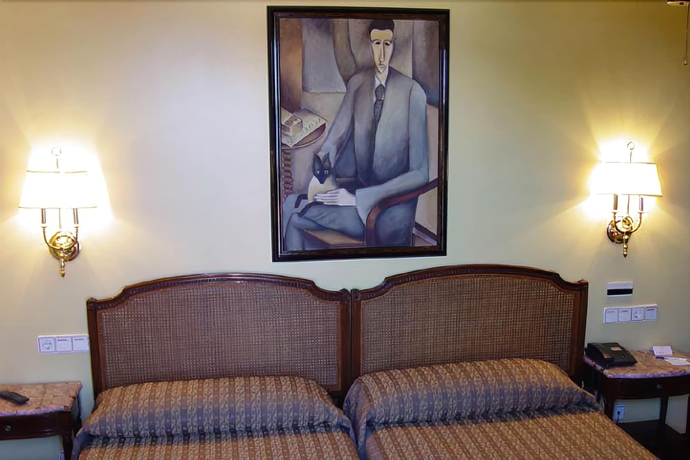 Imagen de la habitación del Hotel La Galería. Foto 8