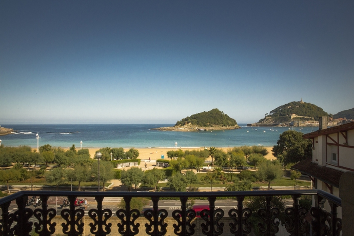 Imagen de la habitación del Hotel La Galería. Foto 15