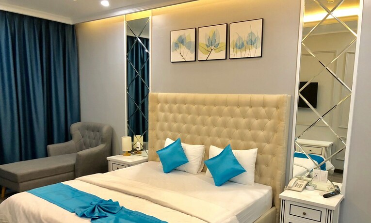 Imagen de la habitación del Hotel La Galerie Hotel. Foto 17
