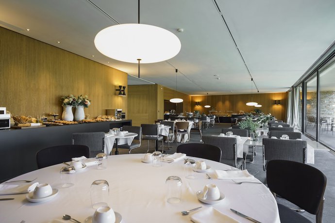 Imagen del bar/restaurante del Hotel La Galiana Golf Resort- Adults Only. Foto 6