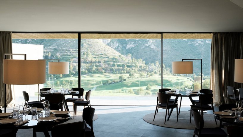 Imagen del bar/restaurante del Hotel La Galiana Golf Resort- Adults Only. Foto 7