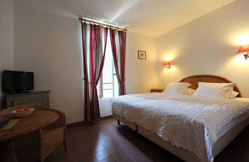 Imagen de la habitación del Hotel La Garance. Foto 10