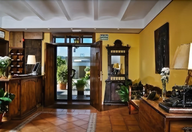 Imagen de los interiores del Hotel La Garapa. Foto 18