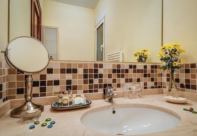 Imagen de la habitación del Hotel La Garapa. Foto 15