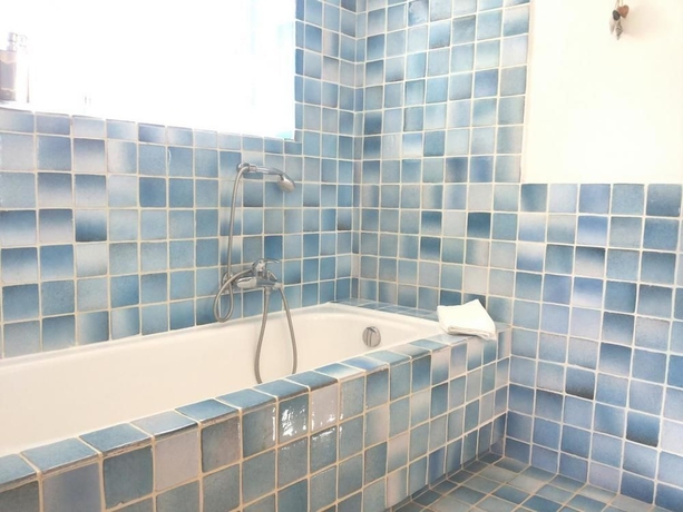 Imagen de la habitación del Hotel La Garbine. Foto 6