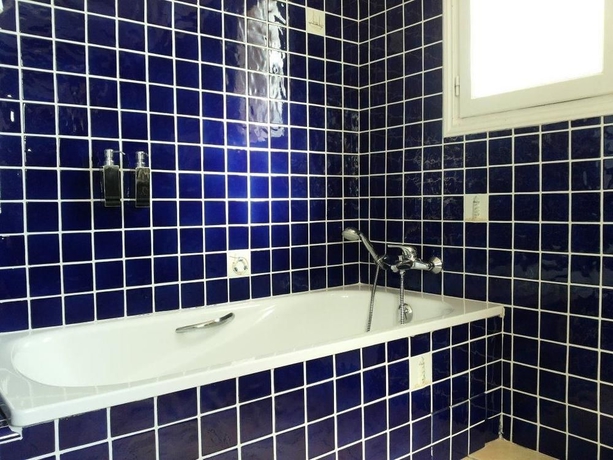 Imagen de la habitación del Hotel La Garbine. Foto 13