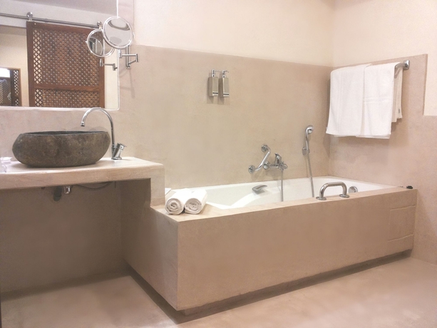 Imagen de la habitación del Hotel La Garbine. Foto 14