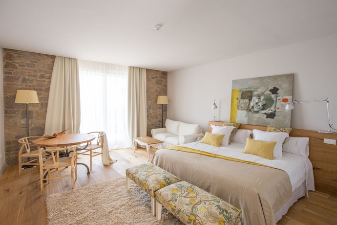 Imagen de la habitación del Hotel La Garriga De Castelladral. Foto 4