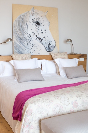 Imagen de la habitación del Hotel La Garriga De Castelladral. Foto 13